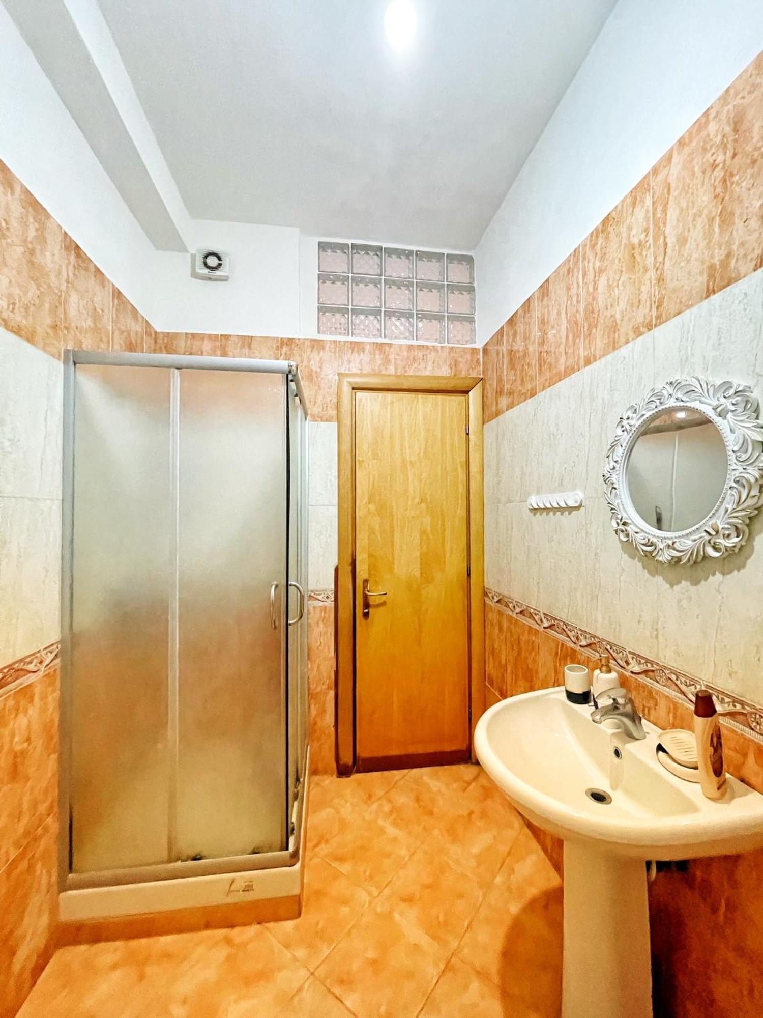 Emperius Rentroom Apartment