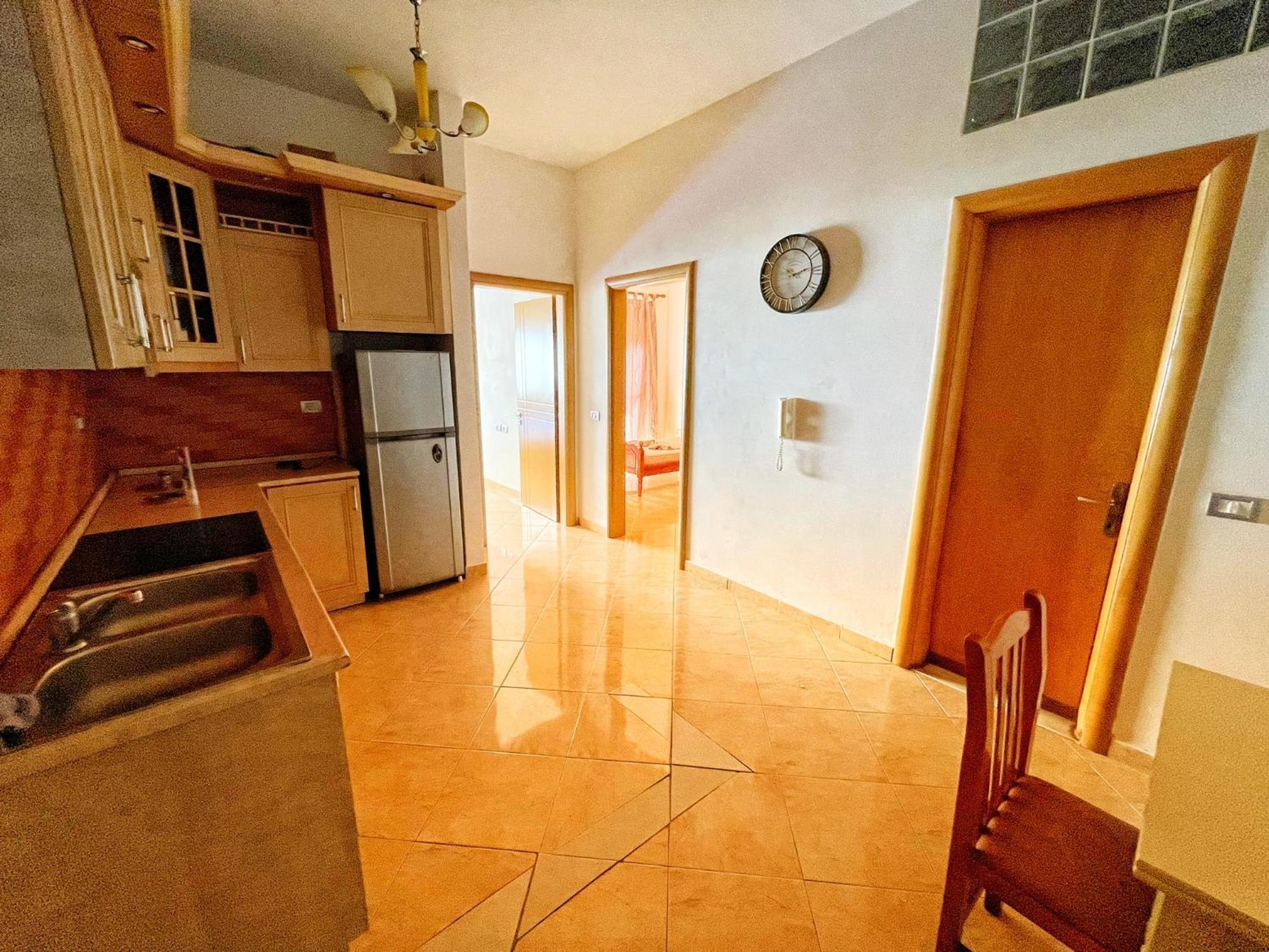 Emperius Rentroom * Durres